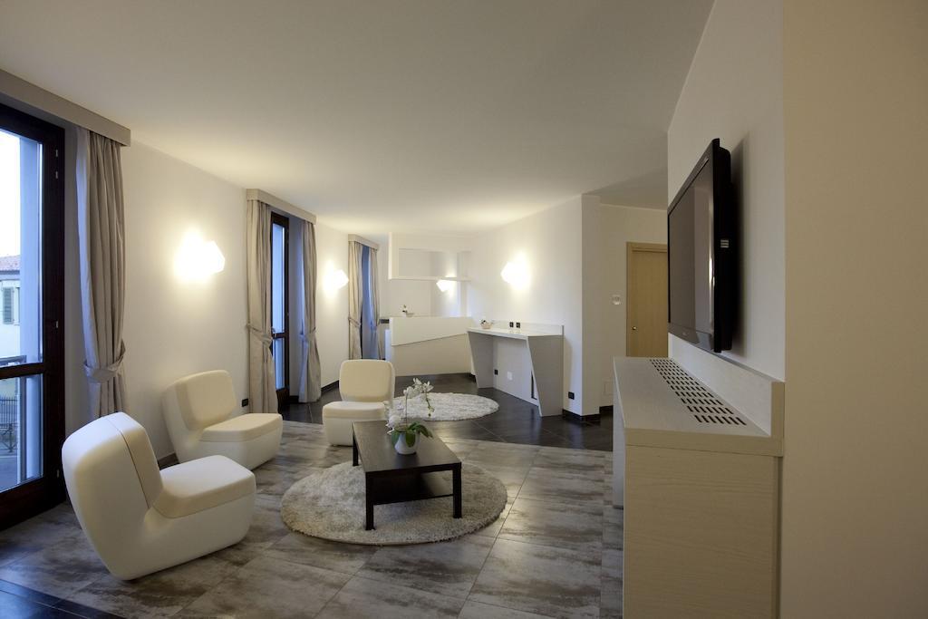 Hotel La Meridiana Сеттімо-Торінезе Екстер'єр фото